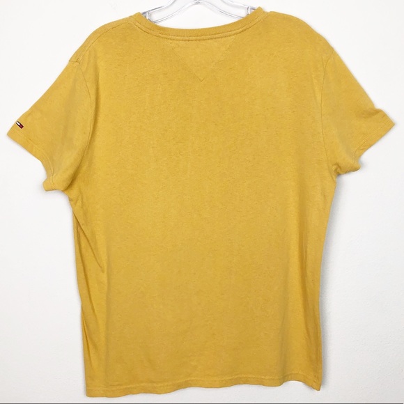 Tommy Hilfiger Spellout Velvet Letters Womens Top - Picture 2 of 4